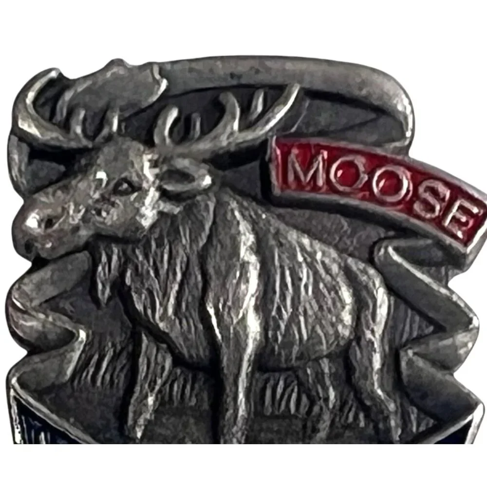 Vintage Moose Lodge Pin Brooch Tie Tack‎ Leads All-Ways Metal Lapel Badge